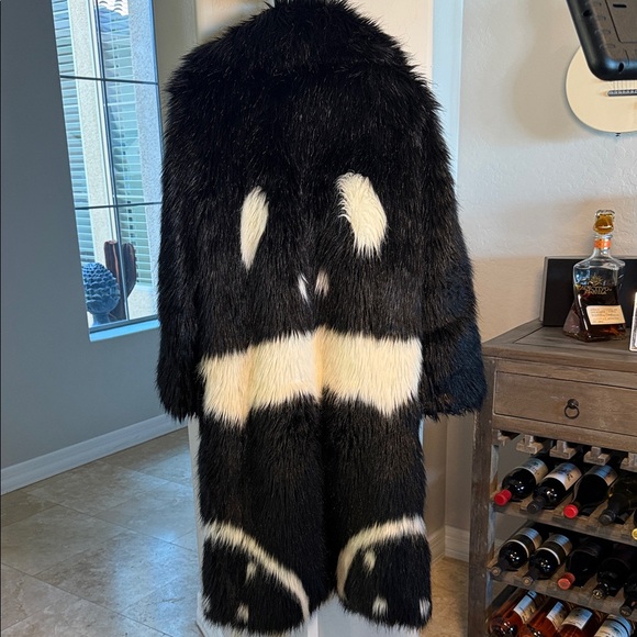 dream angel Jackets & Blazers - Dream Angel Faux Fur Coat XL Black White Statement Vintage Glam Winter Coat